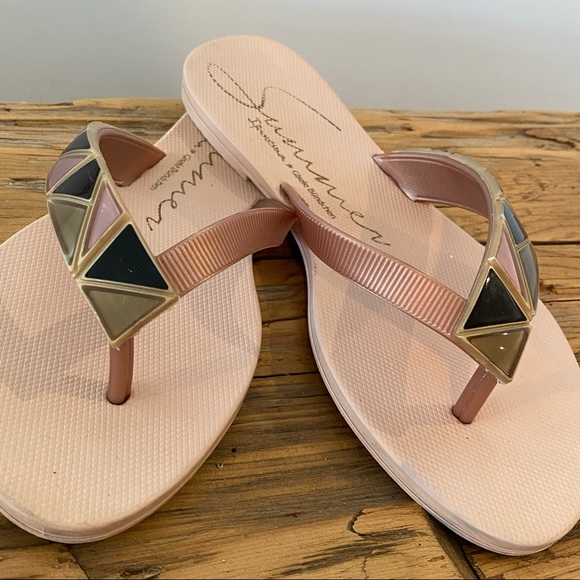 gisele flip flops ipanema